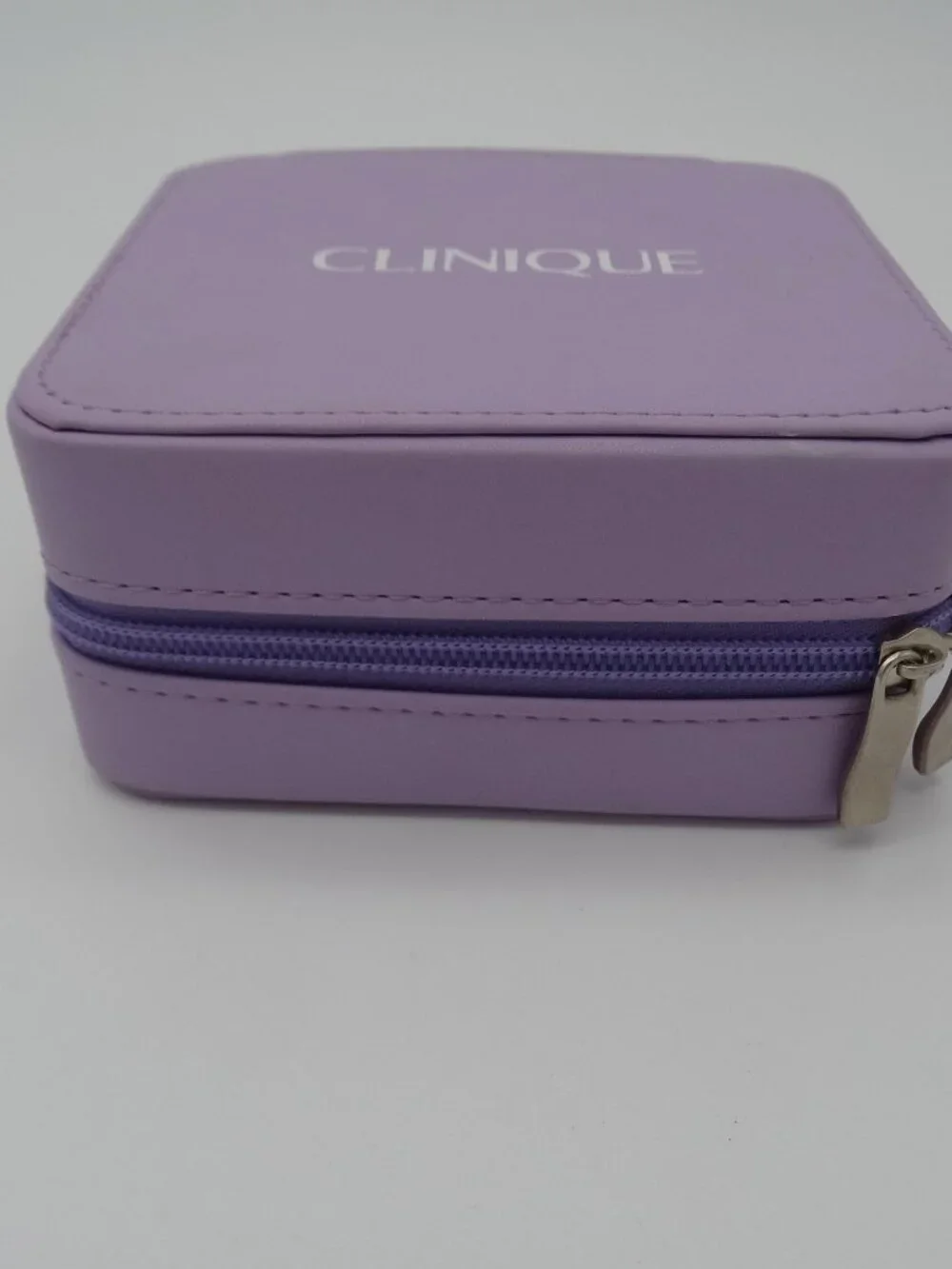 Clinique Lavender Travel Jewelry Zip Around Fabric Lined Square Case